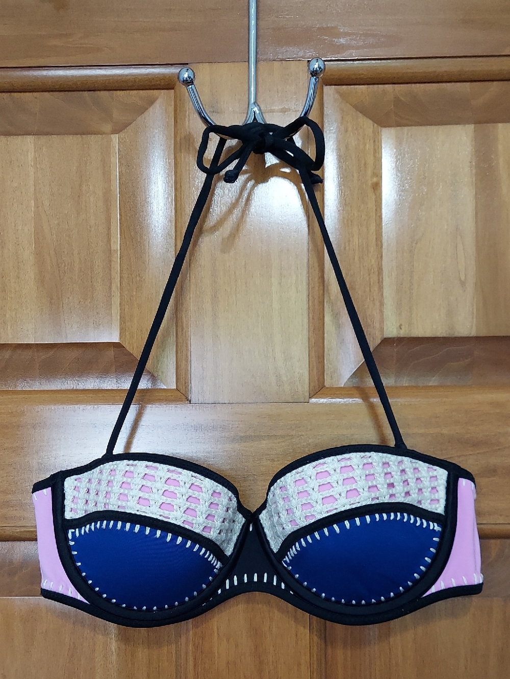 Victoria's Secret The Flirt Bandeau Blue and Pink Bikini Top Size 34C Like New
